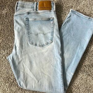 American Eagle Men’s AIRFLEX 360 Jean
